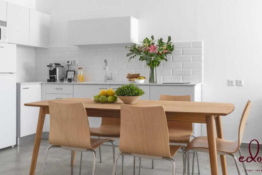דירה משפחתית מפנקת 100 מטר מהים - By Edom Appartement *